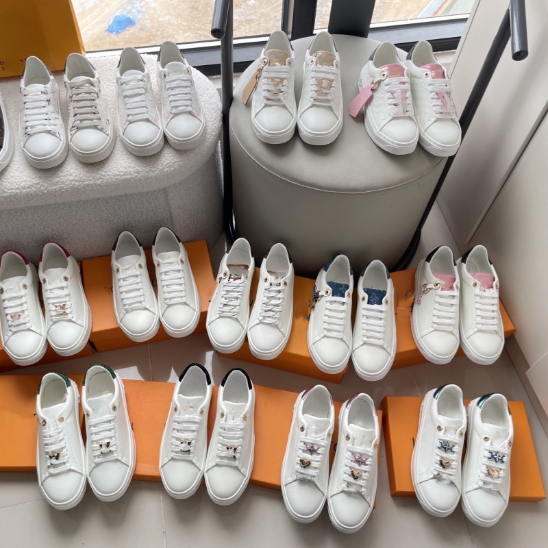 2024 New Casual Sports Versatile Little White Shoes Couple Board Shoes Full Printing Color Stereoscopic Embroidered Network Red Leisure