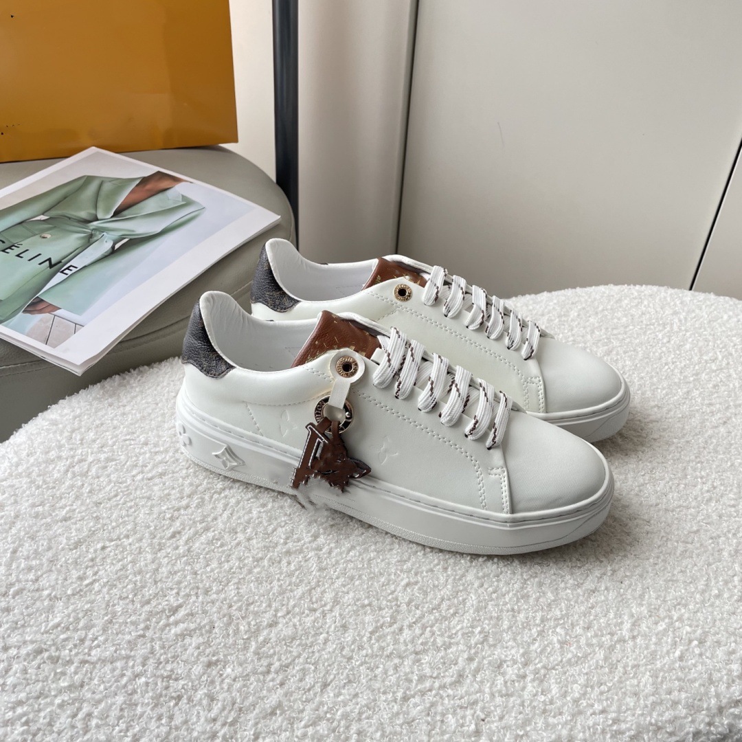 2024 New Casual Sports Versatile Little White Shoes Couple Board Shoes Full Printing Color Stereoscopic Embroidered Network Red Leisure 2024 New Casual Sports Versatile Little White Shoes Couple Board Shoes Full Printing Color Stereoscopic Embroidered Network Red Leisure