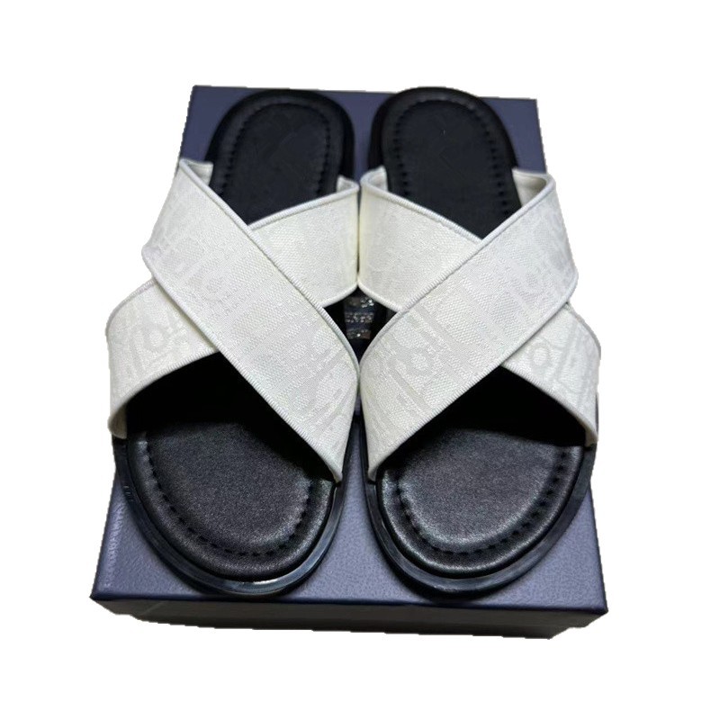 D-letter jacquard men's slippers high-quality outerwear summer cross-border Cambodia Phnom Penh Vietnam Nigeria sandals D-letter jacquard men's slippers high-quality outerwear summer cross-border Cambodia Phnom Penh Vietnam Nigeria sandals