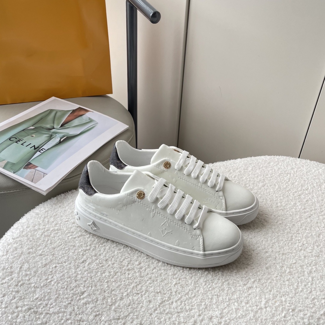 2024 New Casual Sports Versatile Little White Shoes Couple Board Shoes Full Printing Color Stereoscopic Embroidered Network Red Leisure 2024 New Casual Sports Versatile Little White Shoes Couple Board Shoes Full Printing Color Stereoscopic Embroidered Network Red Leisure